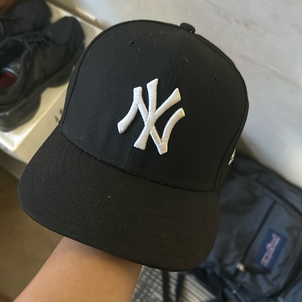 NY baseball cap